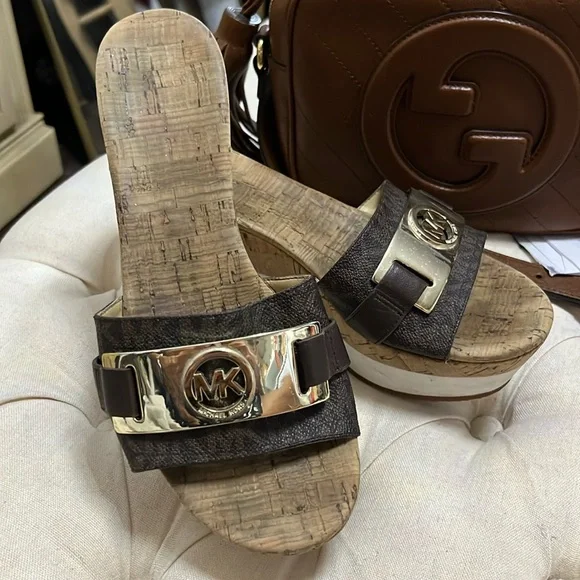 Michael Kors Brown and Gold Logo Cork Slide Sandals Michael Kors Womens MK Warren Platform Cork Slide Sandals  main image 4